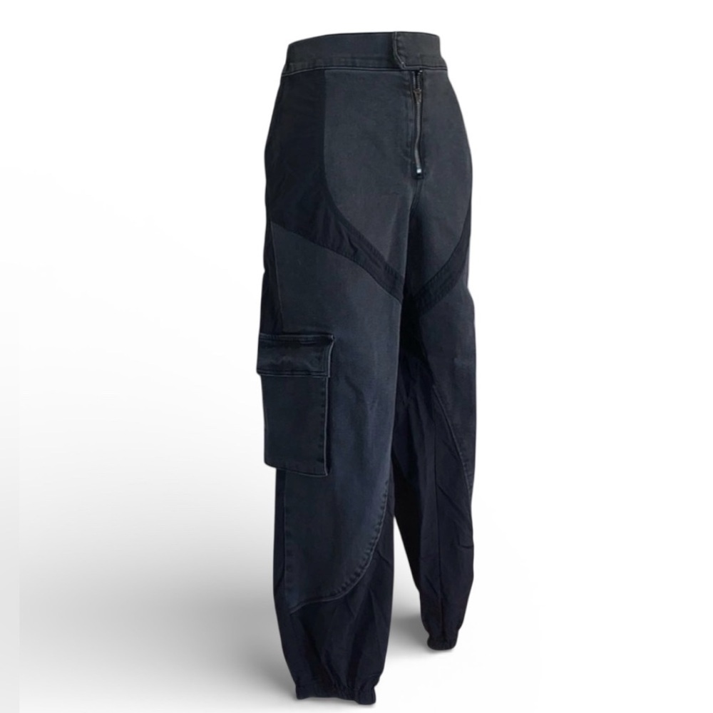 Forever 21 cargo pants Women's M, 2-tone, black denim/parachute fabric. EUC